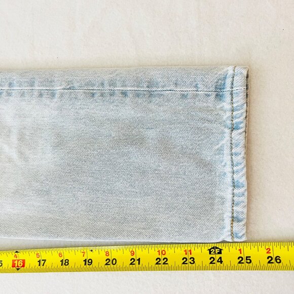 Levis 501 Women's High-Rise Tapered Button Fly Blue Denim Jeans Sz 26x25 Cotton - Picture 11 of 12